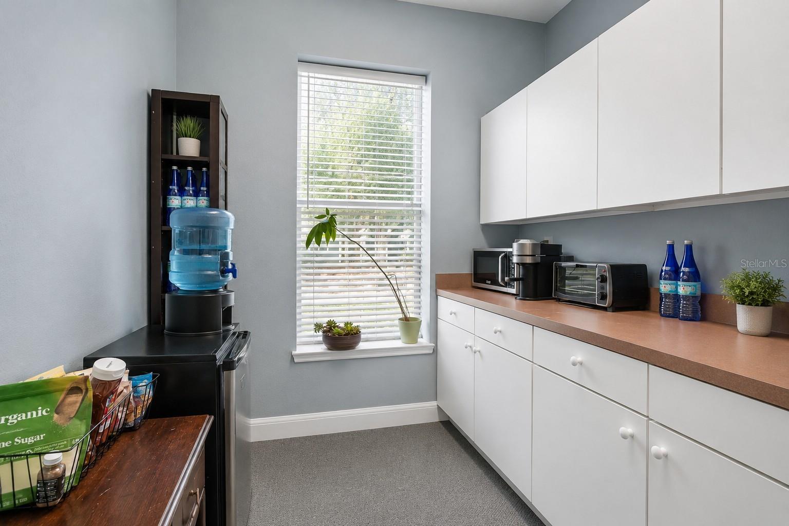 HENDERSONS TAMPA HEIGHTS - Commercial Sale