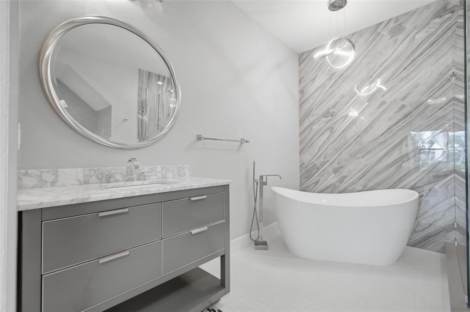 RIVER CLUB/GRAND HAVEN - Residential