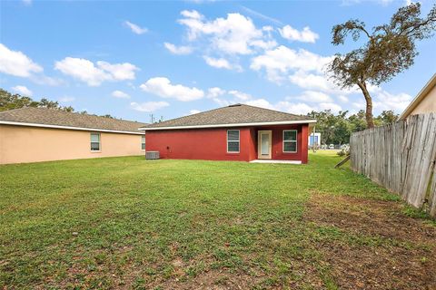 A home in EUSTIS