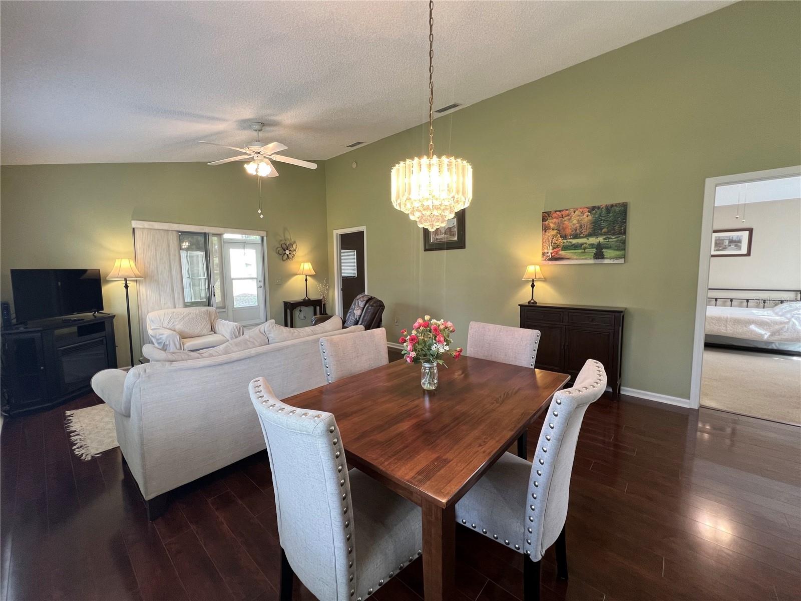 OCALA PALMS UN I - Residential Lease