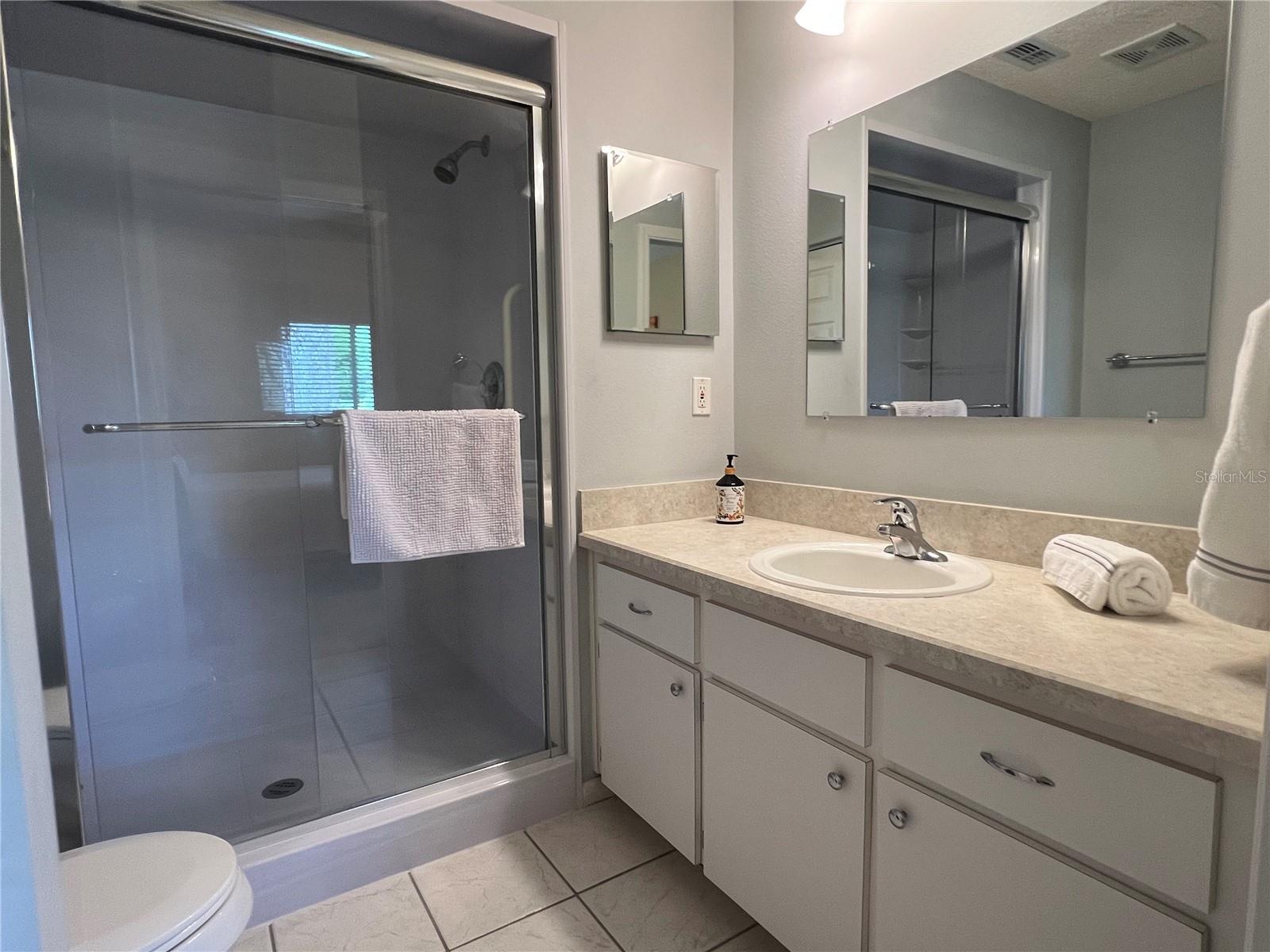 OCALA PALMS UN I - Residential Lease