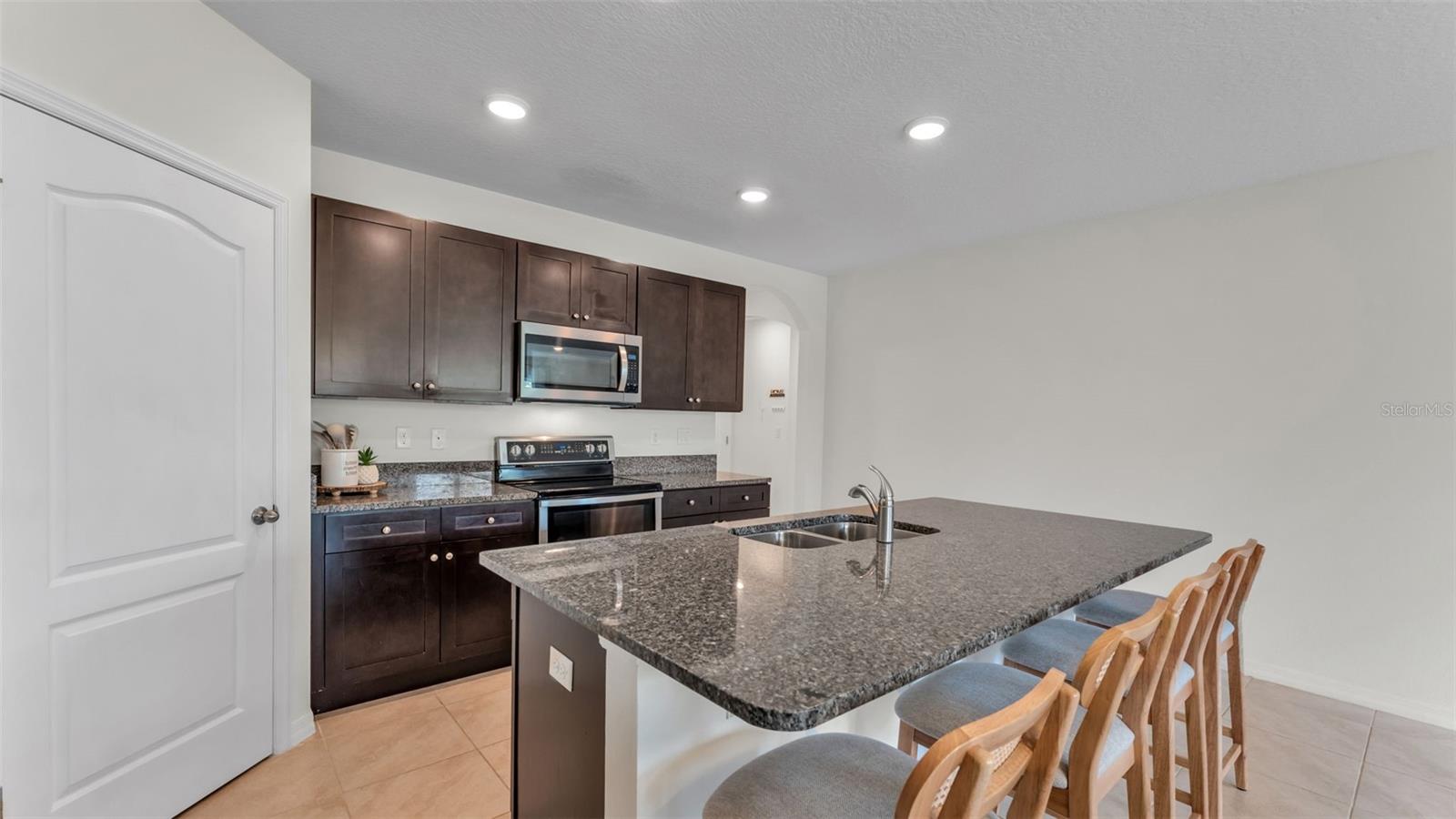 BRIDGEPORT LAKES PH 1 - Residential