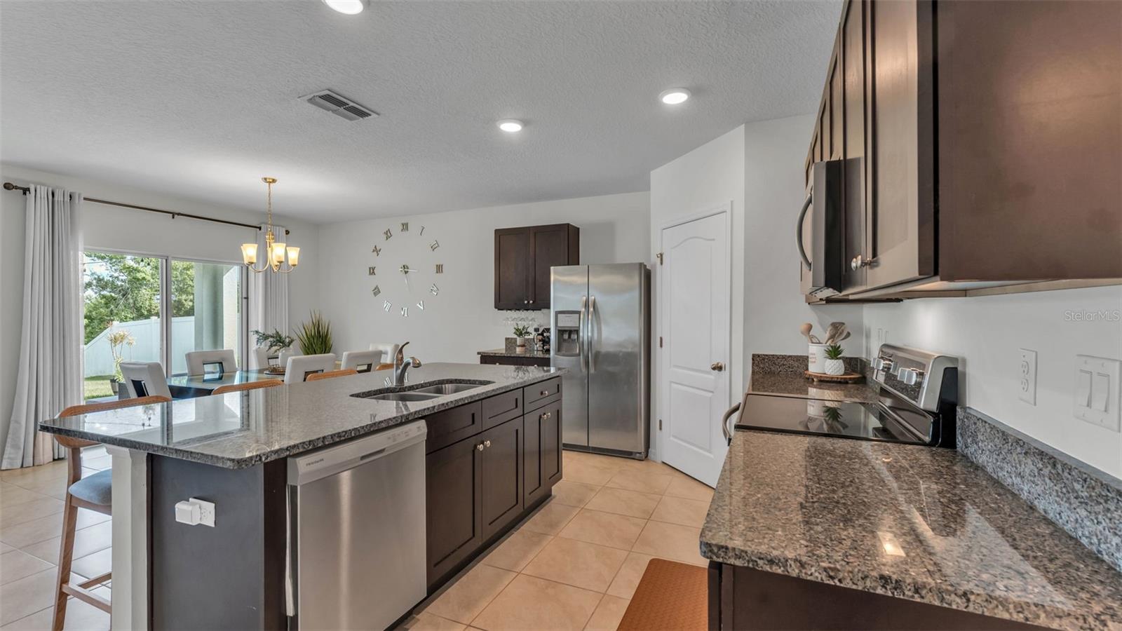 BRIDGEPORT LAKES PH 1 - Residential