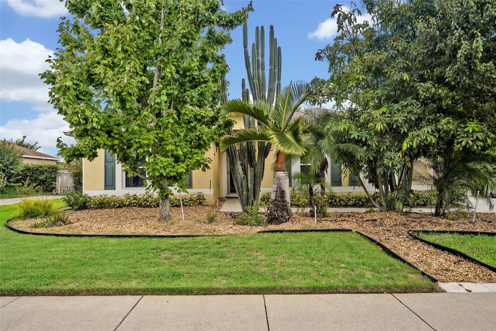 257 WINDING COVE AVENUE