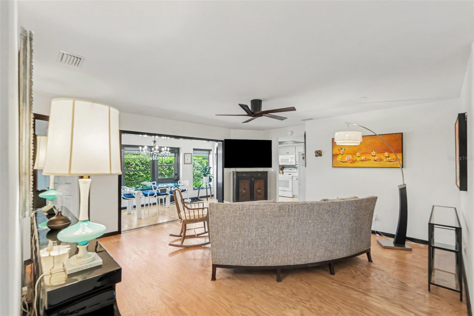 1811 BRETH COURT