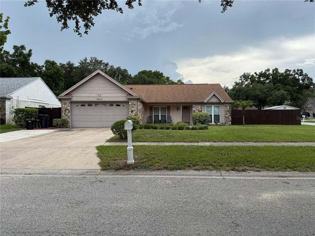Photo of 2601 Hampton Park Place, Seffner, FL 33584 (MLS # O6426419)