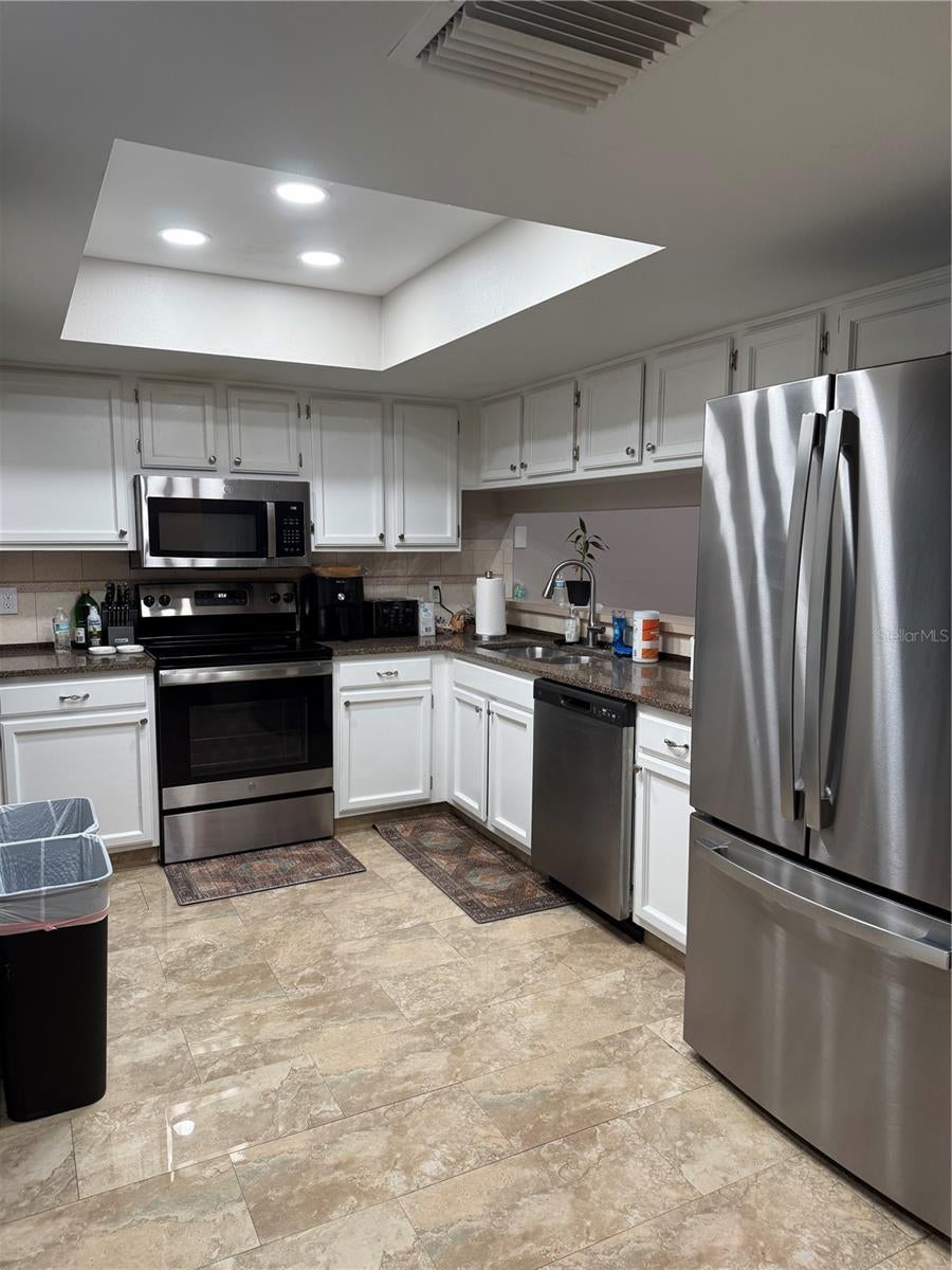 Photo of 2601 Hampton Park Place, Seffner, FL 33584 (MLS # O6426419)