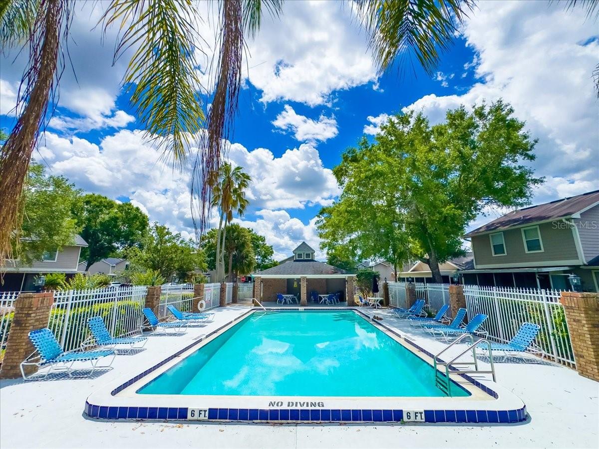THATCHERS LANDING CONDO 03 - Residential