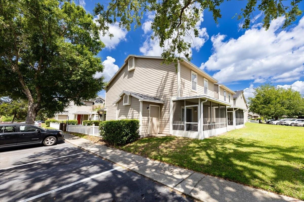 THATCHERS LANDING CONDO 03 - Residential