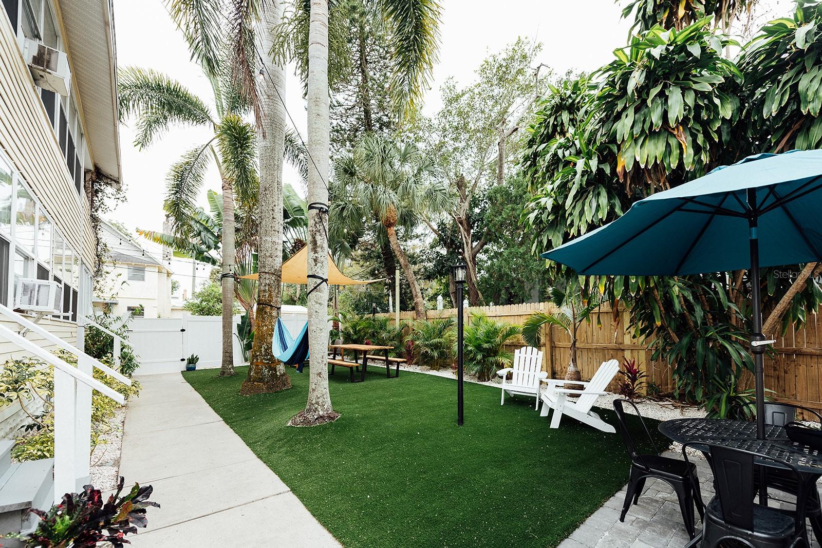 Available for midterm or long-term rental (30+ days) – no short-term rentals. No pets (service animals only). Step into the vibrant Key West vibes of Mallory Square in charming downtown St. Petersburg! This Palm Island-themed 1BR/1BA downstairs unit is part of a boutique Key West-inspired complex, designed to feel like a private island retreat in the heart of the city. This fully furnished and fully stocked apartment features serene, spa-like décor with sandy tones and tropical accents, perfect for extended stays. It includes a ?? dedicated workspace with natural light for a peaceful and productive work-from-home setup. Rent includes all utilities and high-speed internet. Enjoy professional laundry service provided at move-in and move-out, plus onsite shared laundry accessible via app (additional charges) during your stay. Additional cleanings available upon request for a fee. Location Highlights: Nestled in a walkable, colorful neighborhood just minutes from downtown St. Pete, you’re steps from local coffee shops, unique restaurants, and boutique shopping. Explore nearby Central Avenue, Vinoy Park, museums, and take a short drive to St. Pete Beach. Relax in the laid-back charm of Mallory Square’s tropical courtyard with lush landscaping and turf. Move-in Requirements: First month’s rent, cleaning fee, and security deposit.
Availability: 7 units total – 1BR/1BA and 2BR/1BA layouts available. Contact agent for availability and pricing.