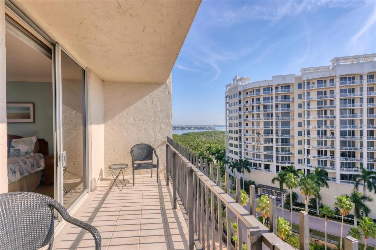 LIDO BEACH CLUB - Residential