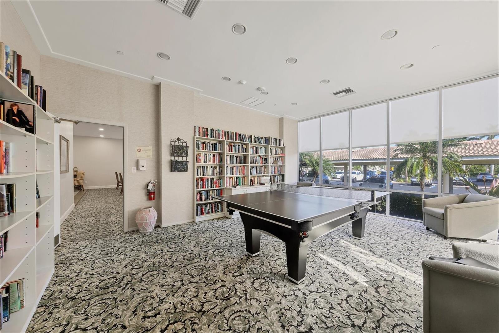 LIDO BEACH CLUB - Residential