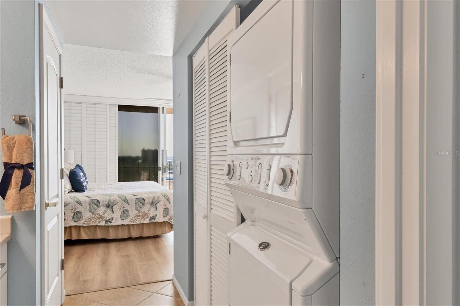 LIDO BEACH CLUB - Residential