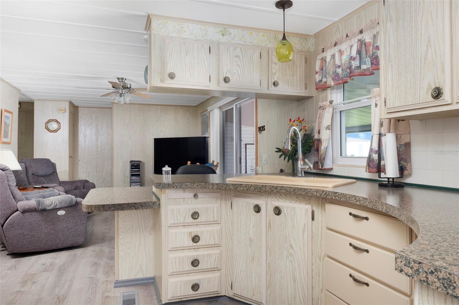 SUNSET PALMS UNREC - Residential