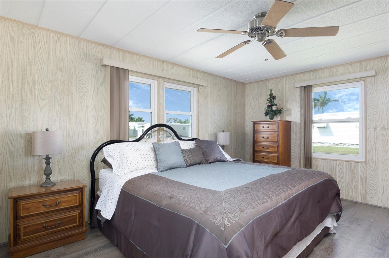 SUNSET PALMS UNREC - Residential