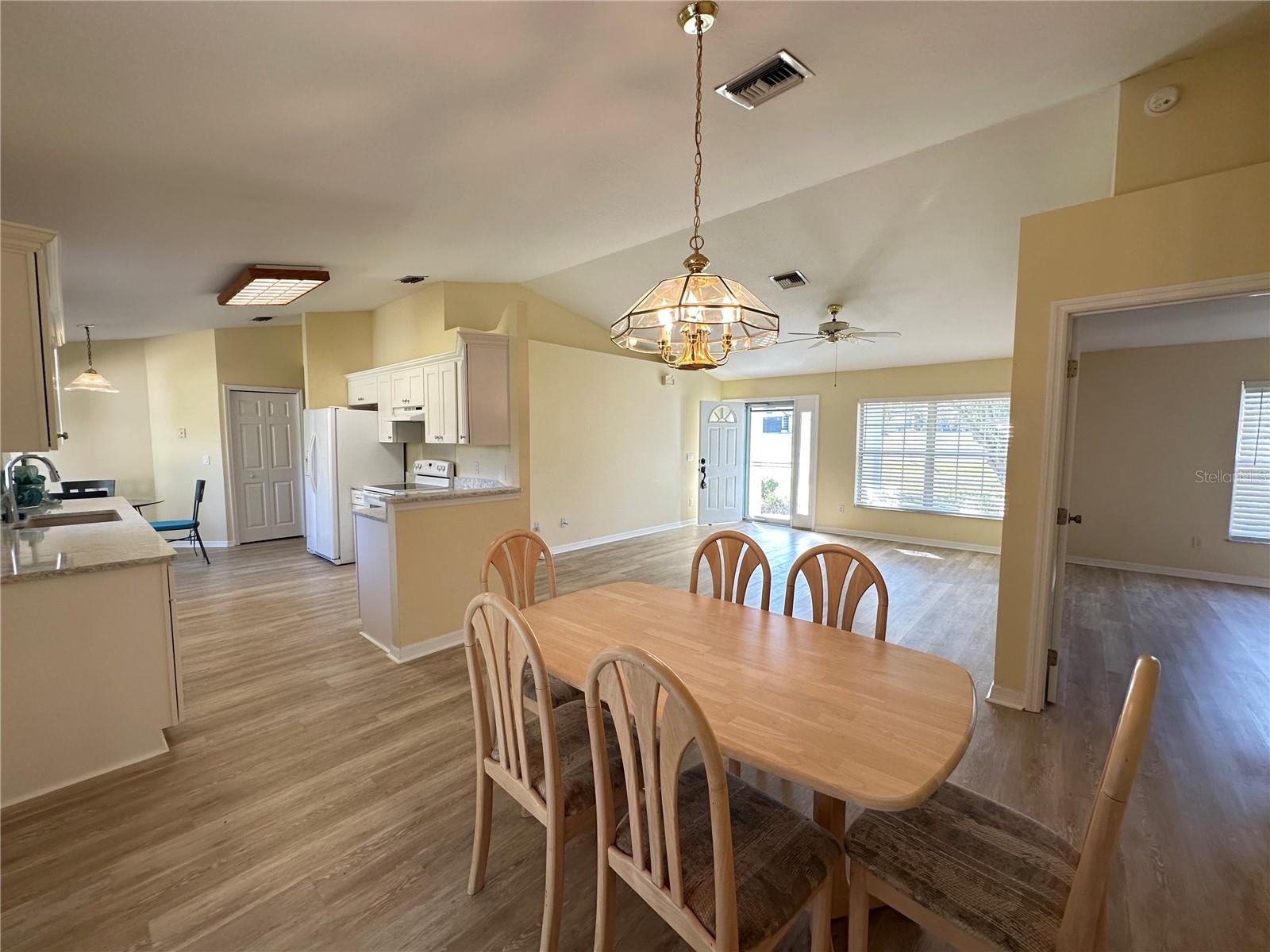 MCATEER ACRES FIRST ADD - Residential Lease