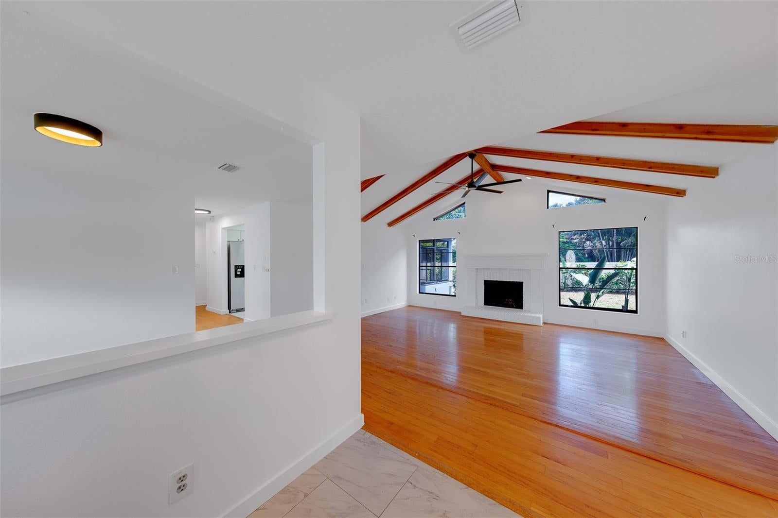 2709 WINDING WAY