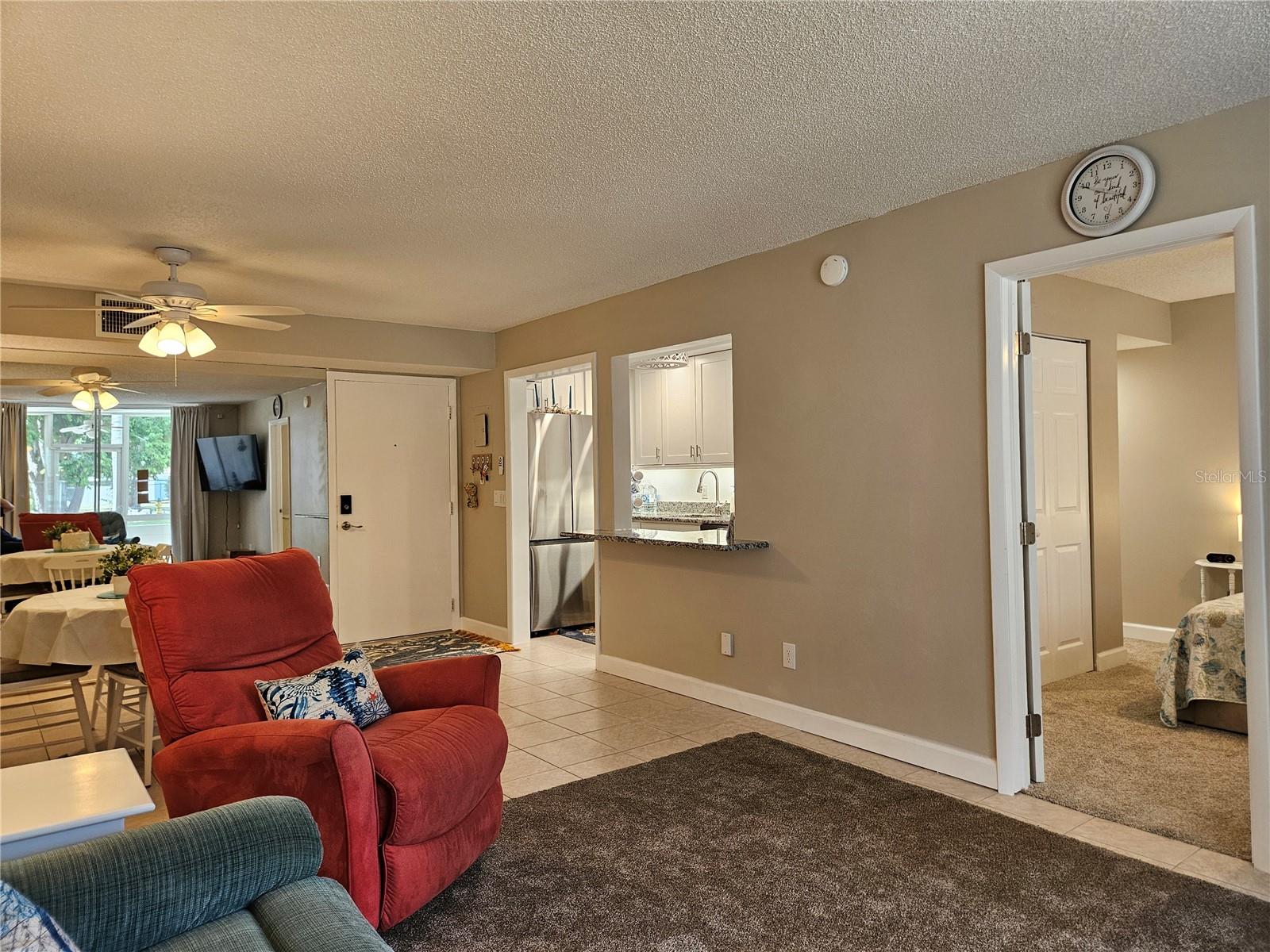 LAS PALMAS - Residential Lease