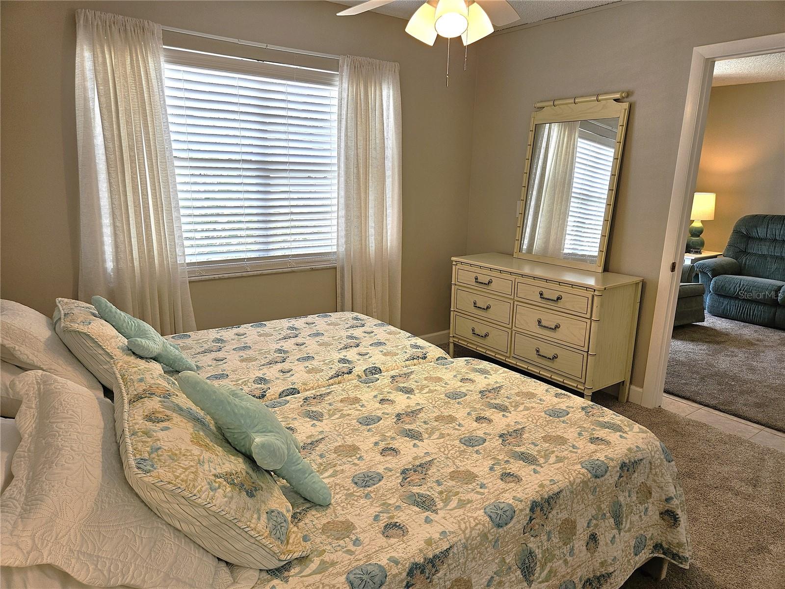 LAS PALMAS - Residential Lease