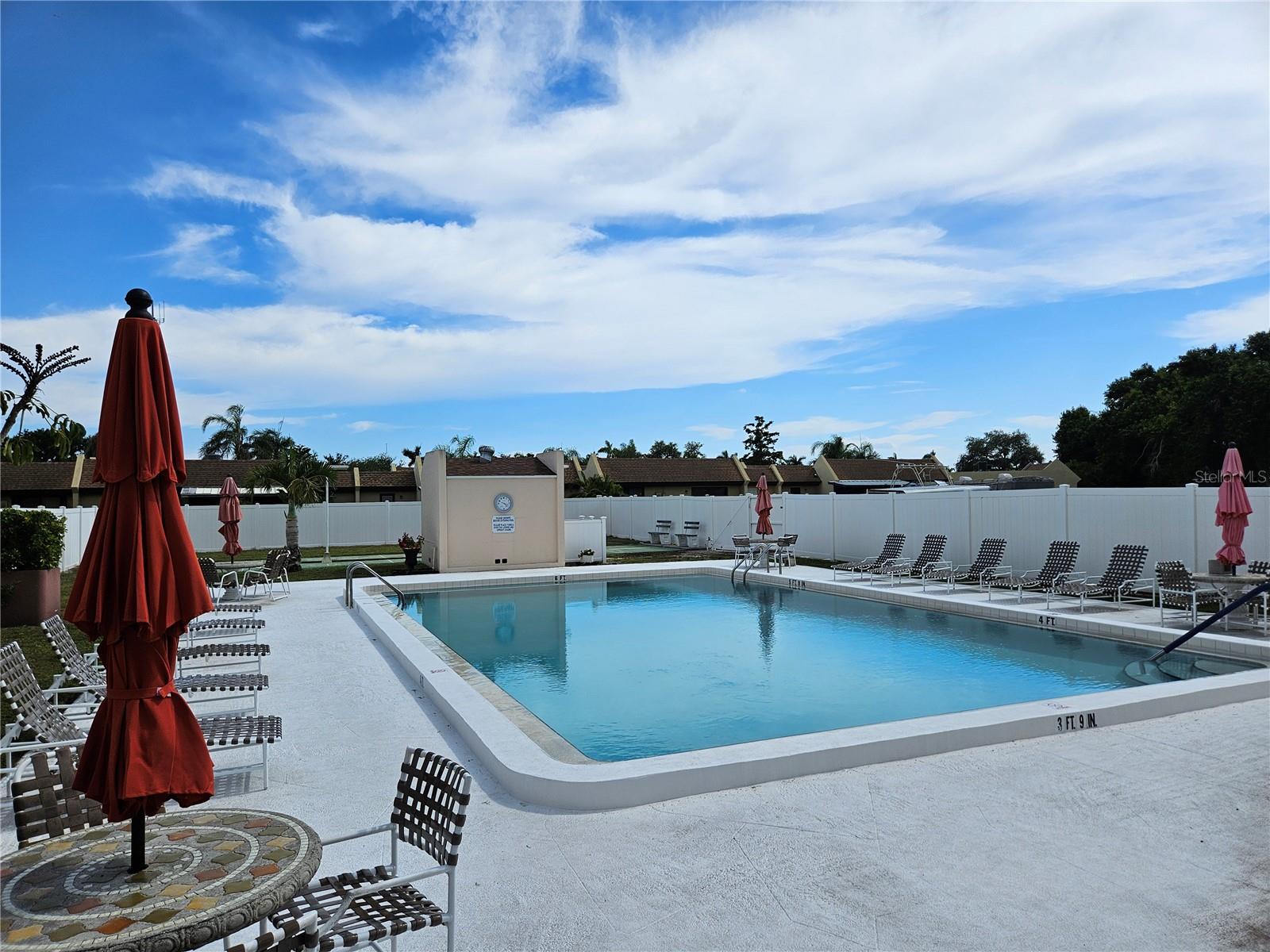 LAS PALMAS - Residential Lease