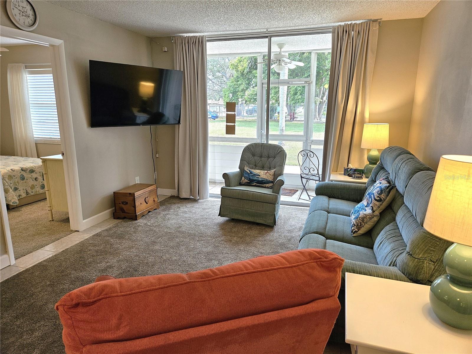 LAS PALMAS - Residential Lease