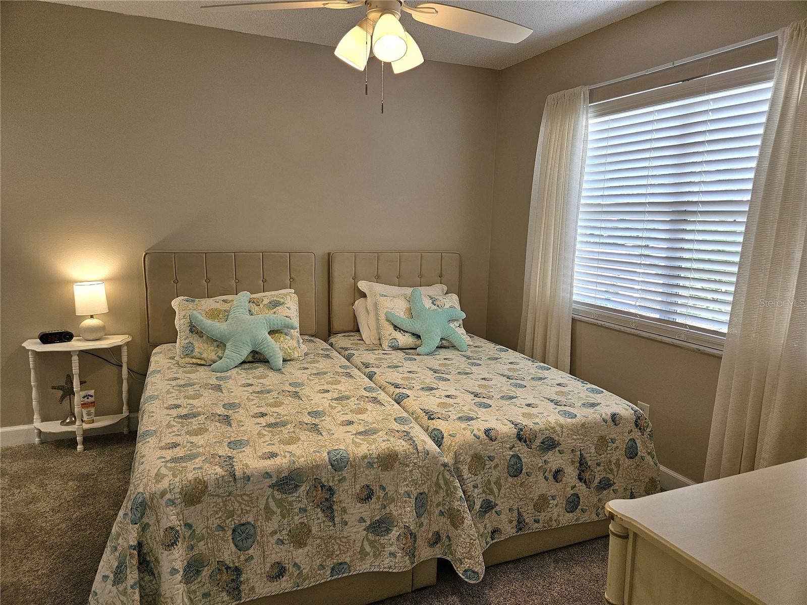 LAS PALMAS - Residential Lease