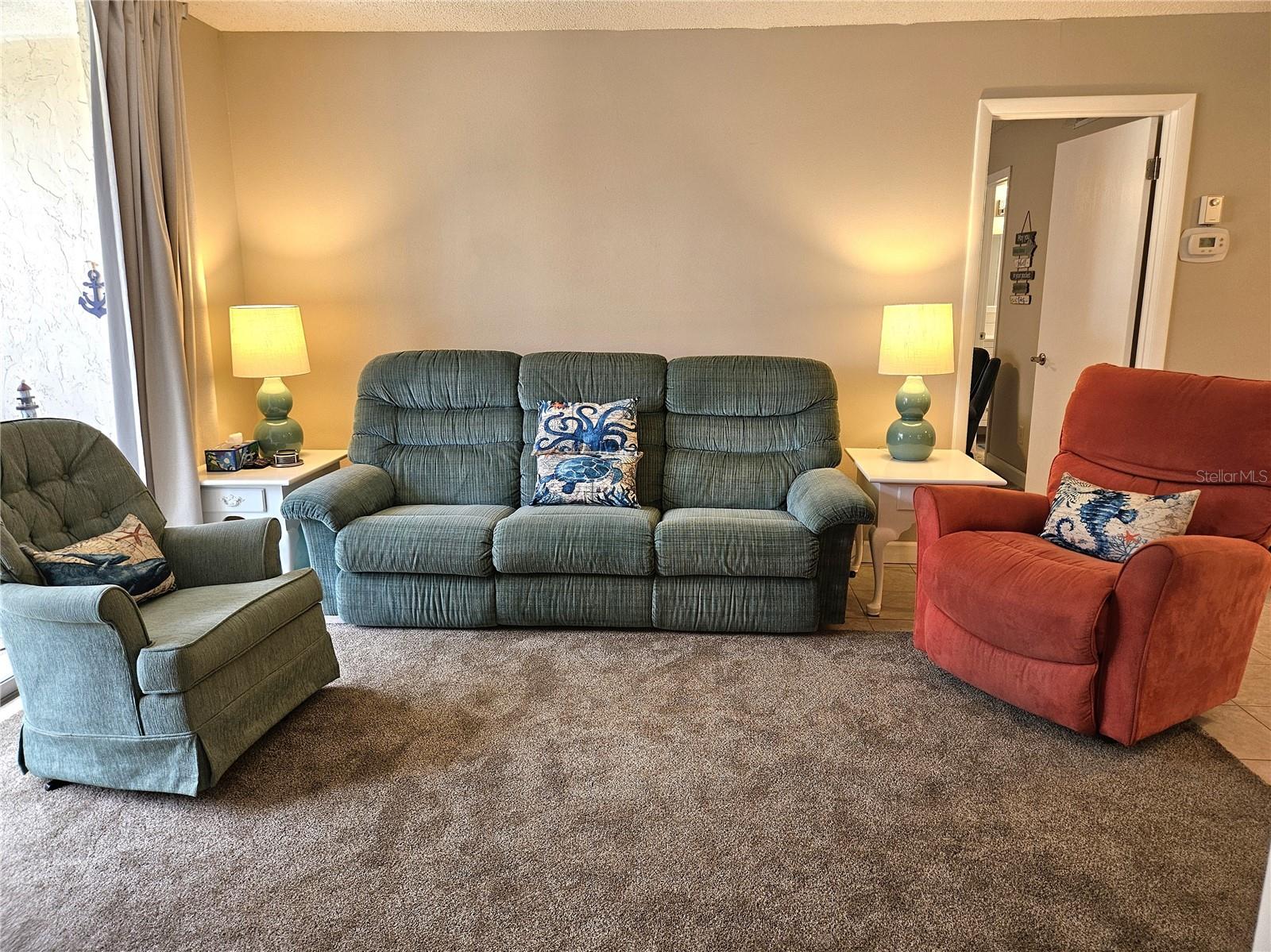 LAS PALMAS - Residential Lease
