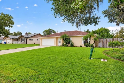 Photo of 2316 Willow Oak Drive, Edgewater, FL 32141 (MLS # O6448993)