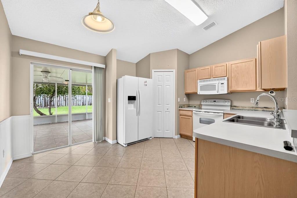 2316 WILLOW OAK DRIVE