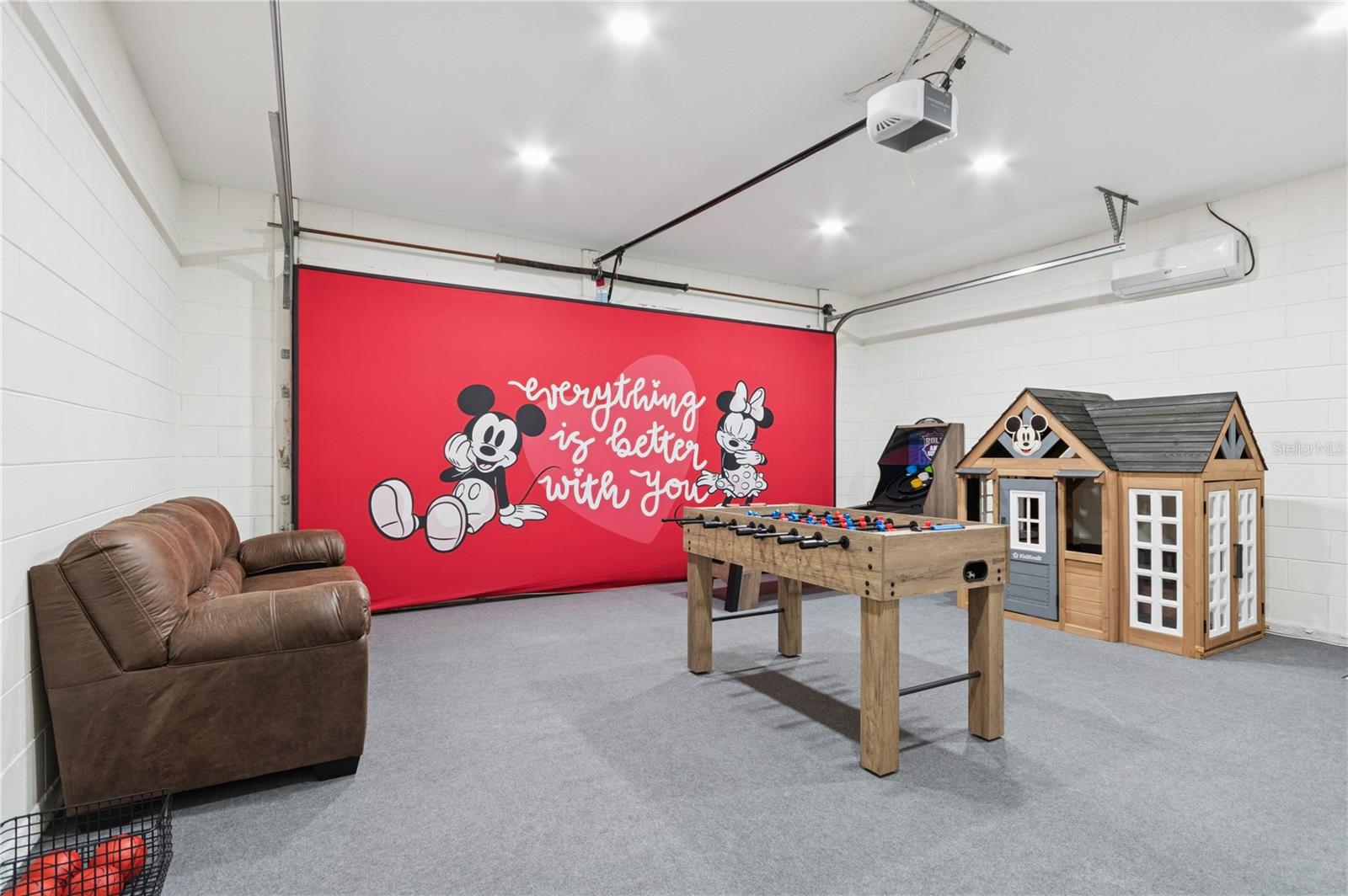 SUNSET LAKES PH 1 - Residential