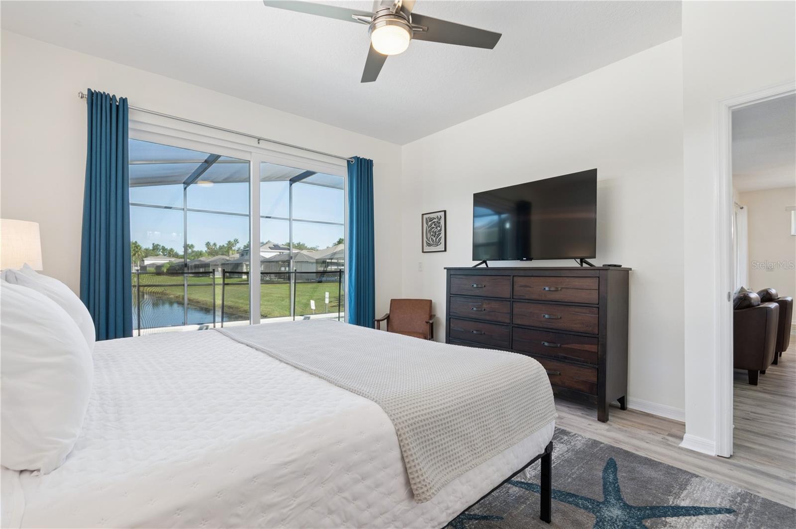 SUNSET LAKES PH 1 - Residential