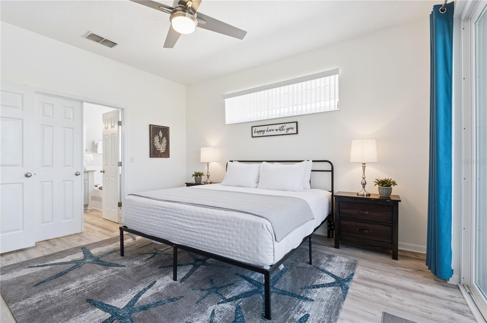 SUNSET LAKES PH 1 - Residential