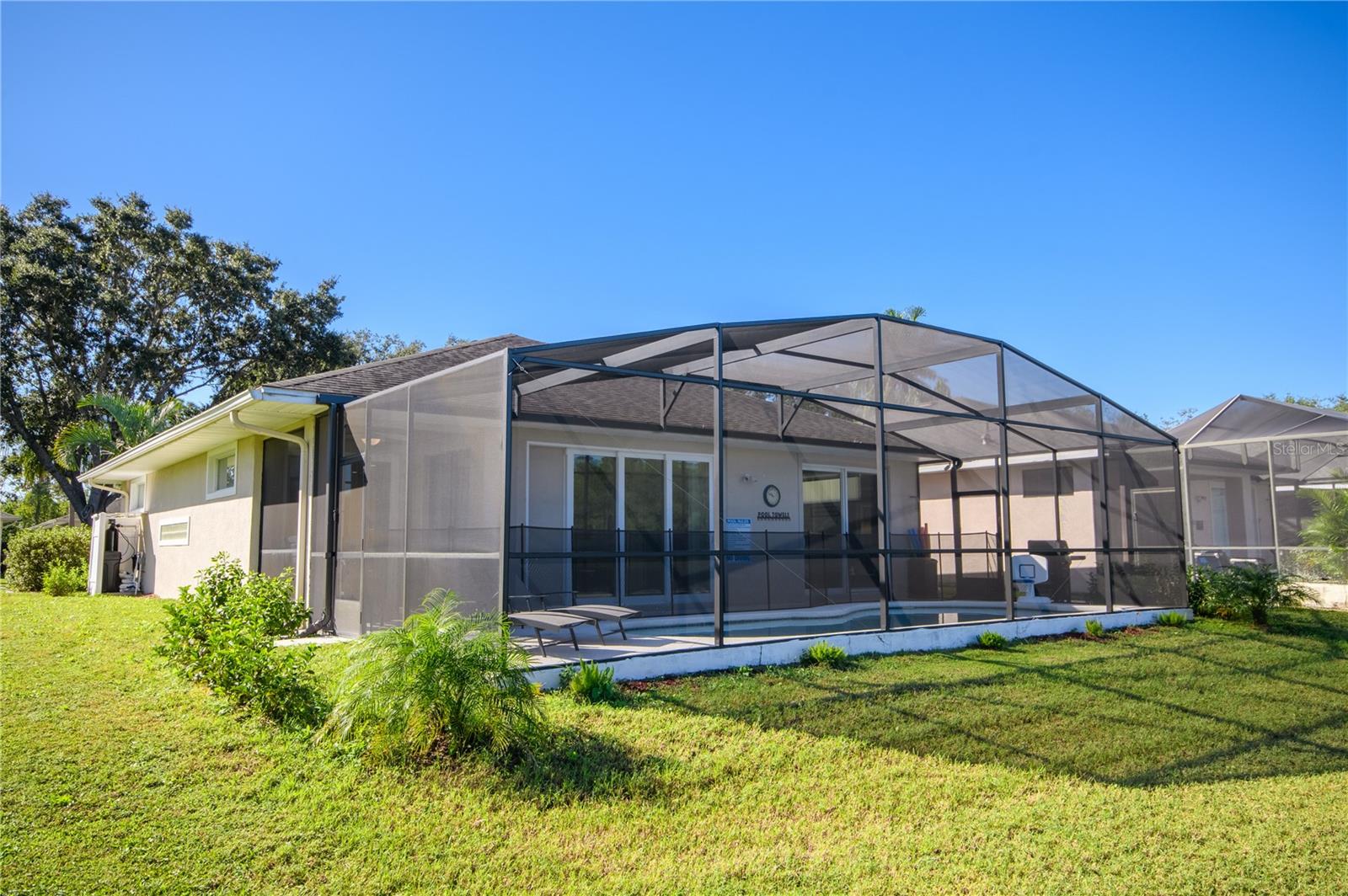 SUNSET LAKES PH 1 - Residential