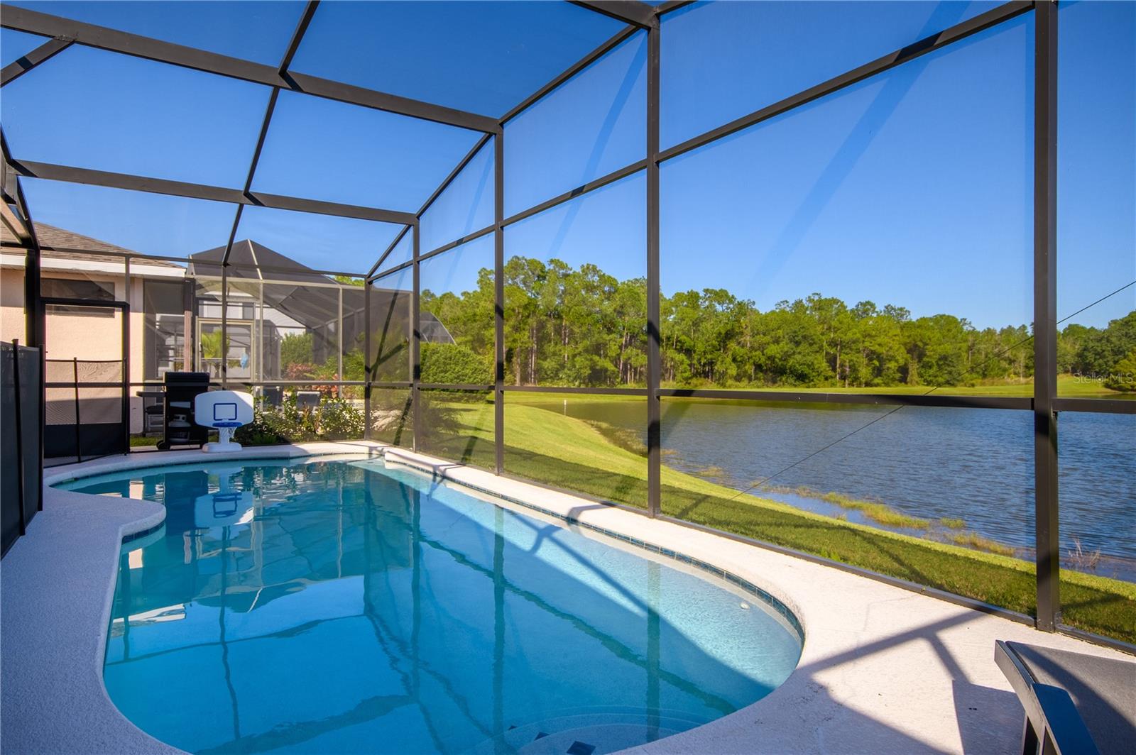 SUNSET LAKES PH 1 - Residential