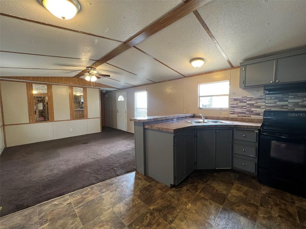 Photo of 25177 W Us Highway 27, High Springs, FL 32643 (MLS # GC538175)