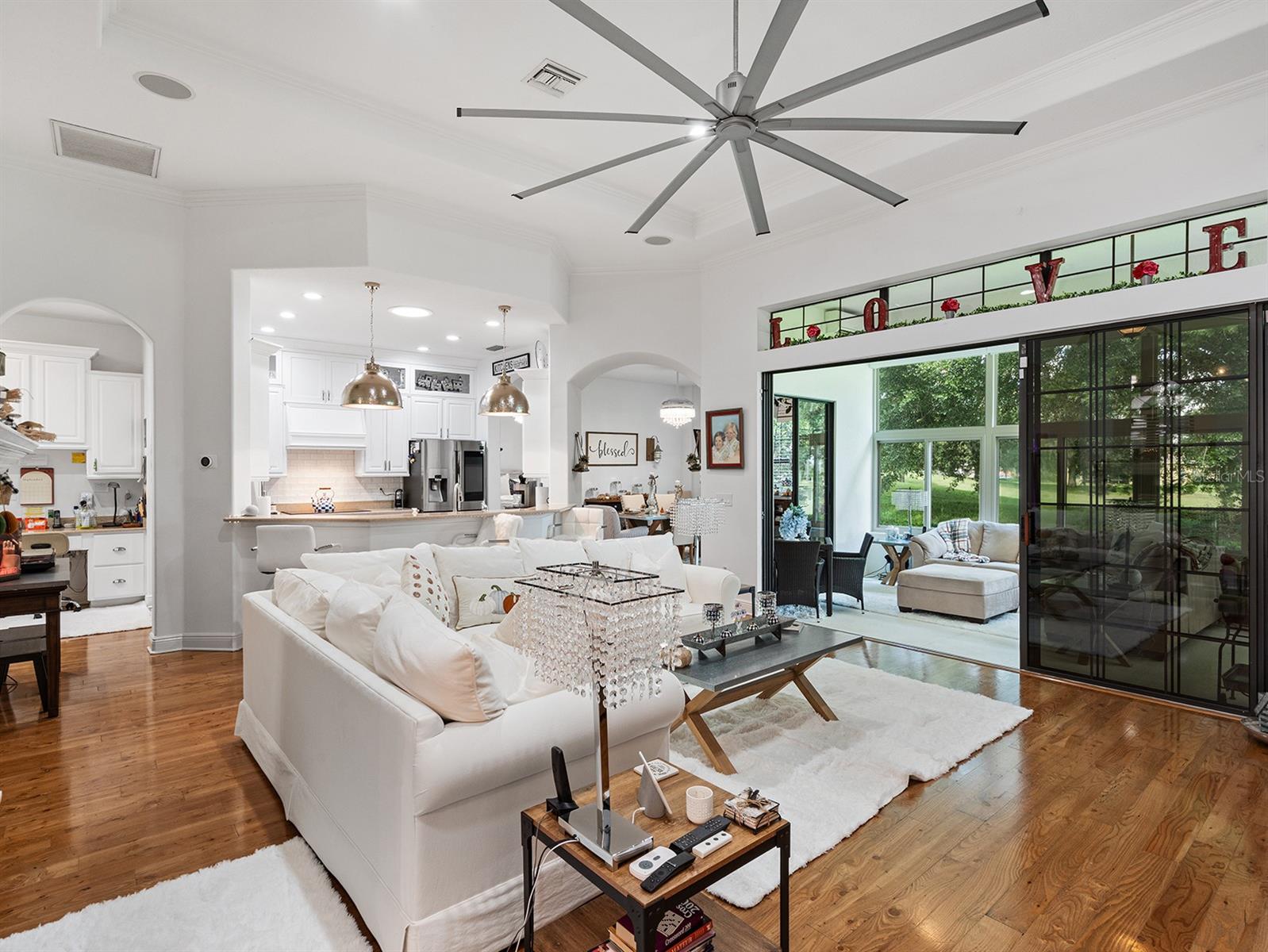 HARBOR HILLS UNIT 01 - Residential