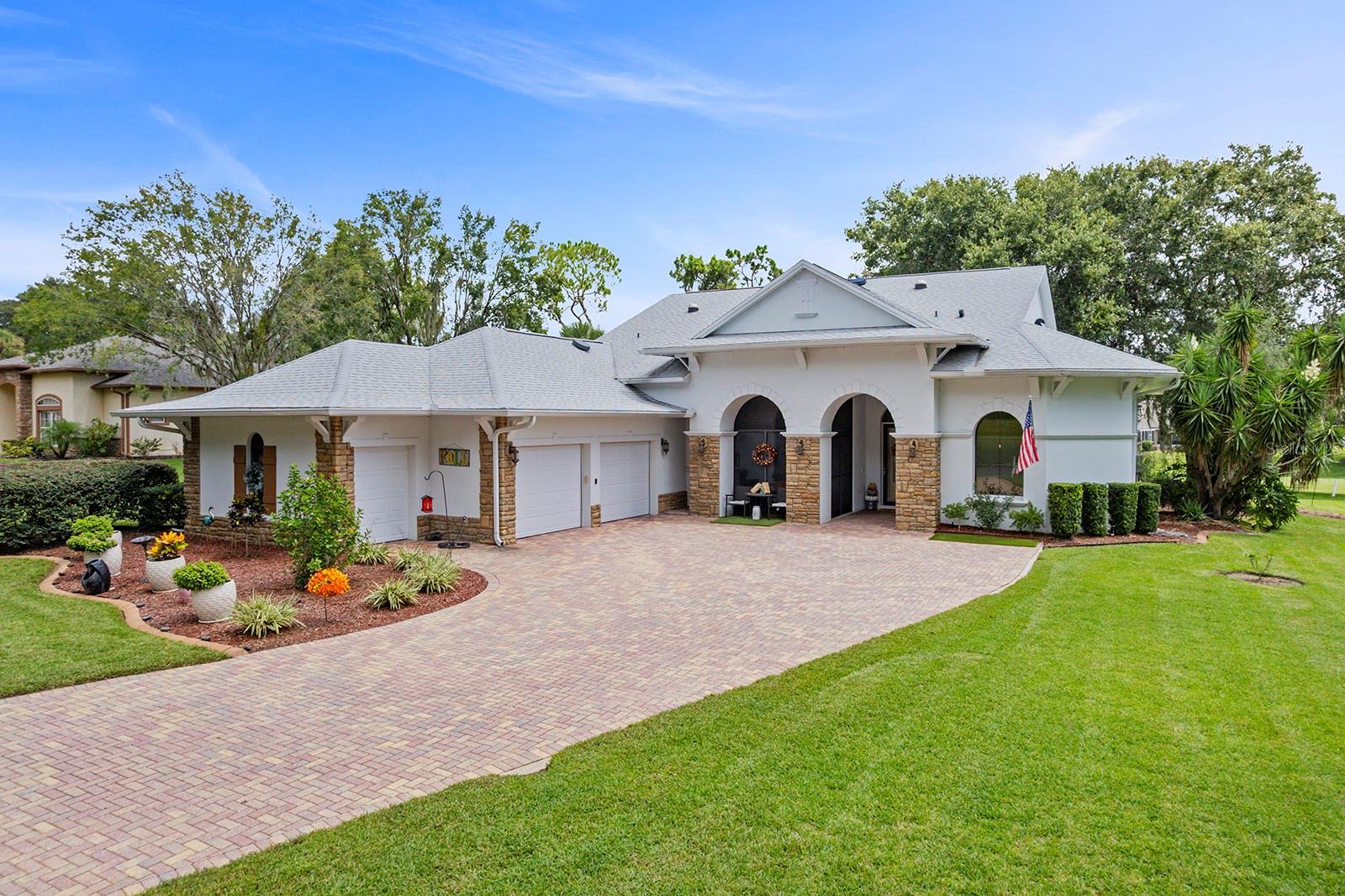 HARBOR HILLS UNIT 01 - Residential