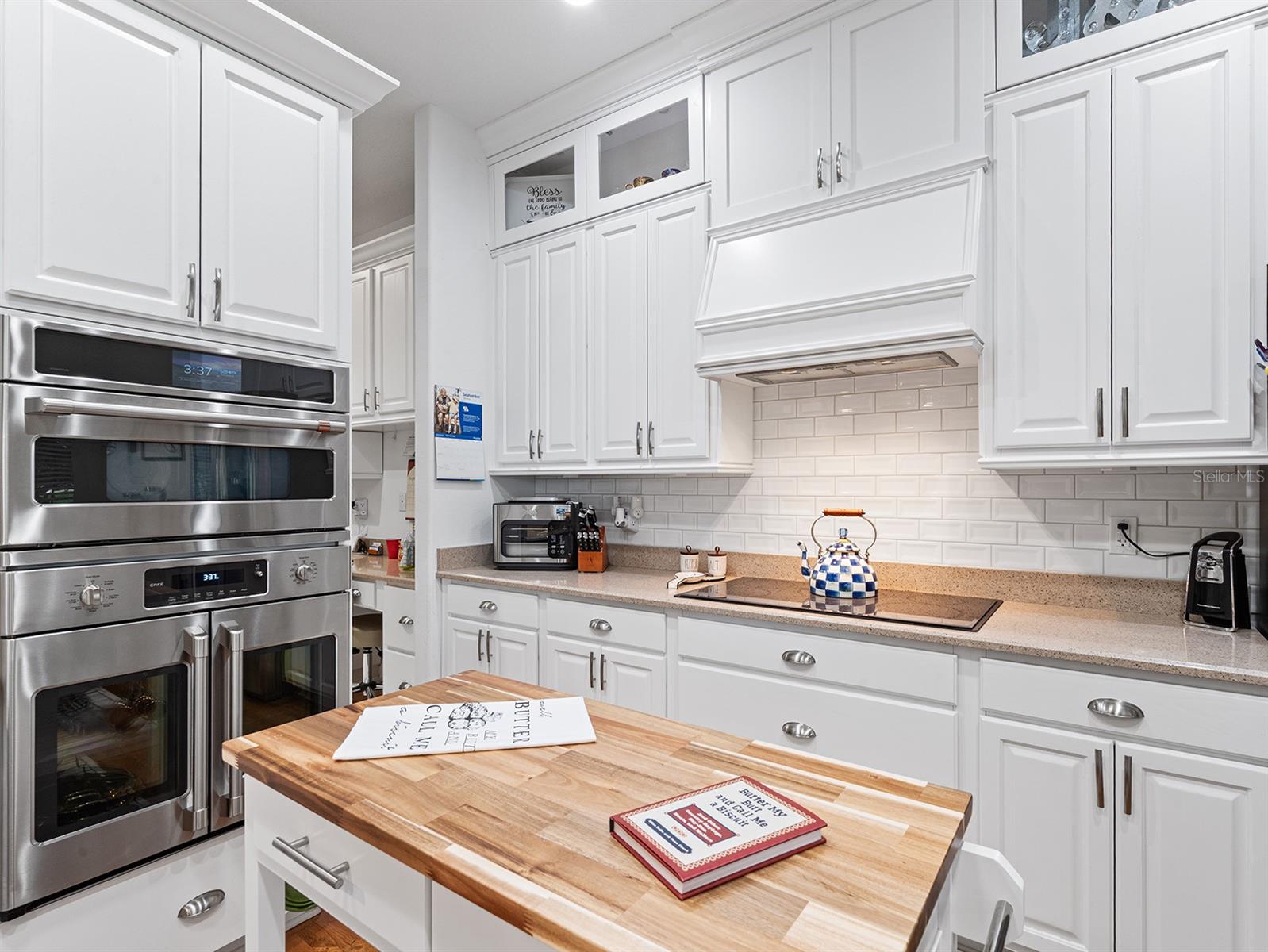 HARBOR HILLS UNIT 01 - Residential