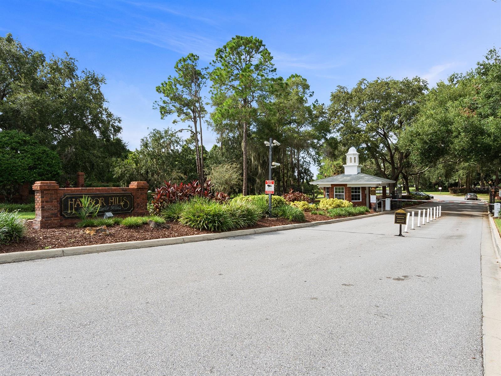 HARBOR HILLS UNIT 01 - Residential