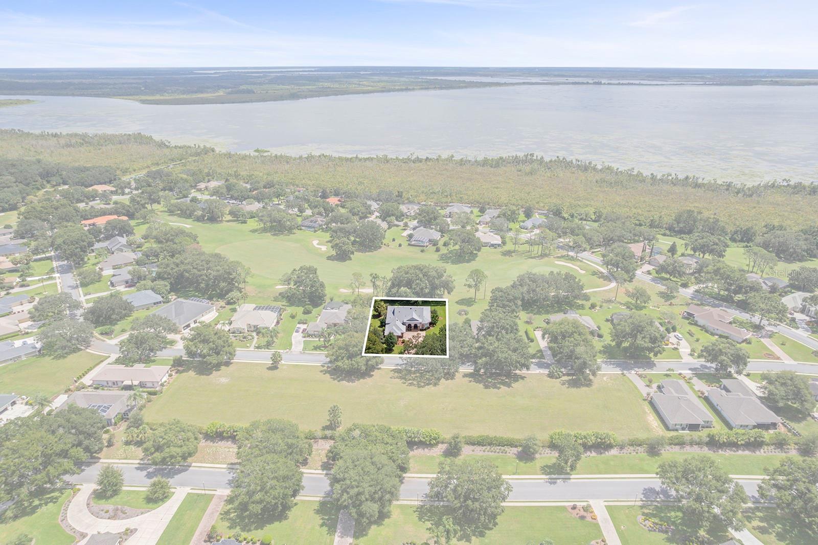 HARBOR HILLS UNIT 01 - Residential