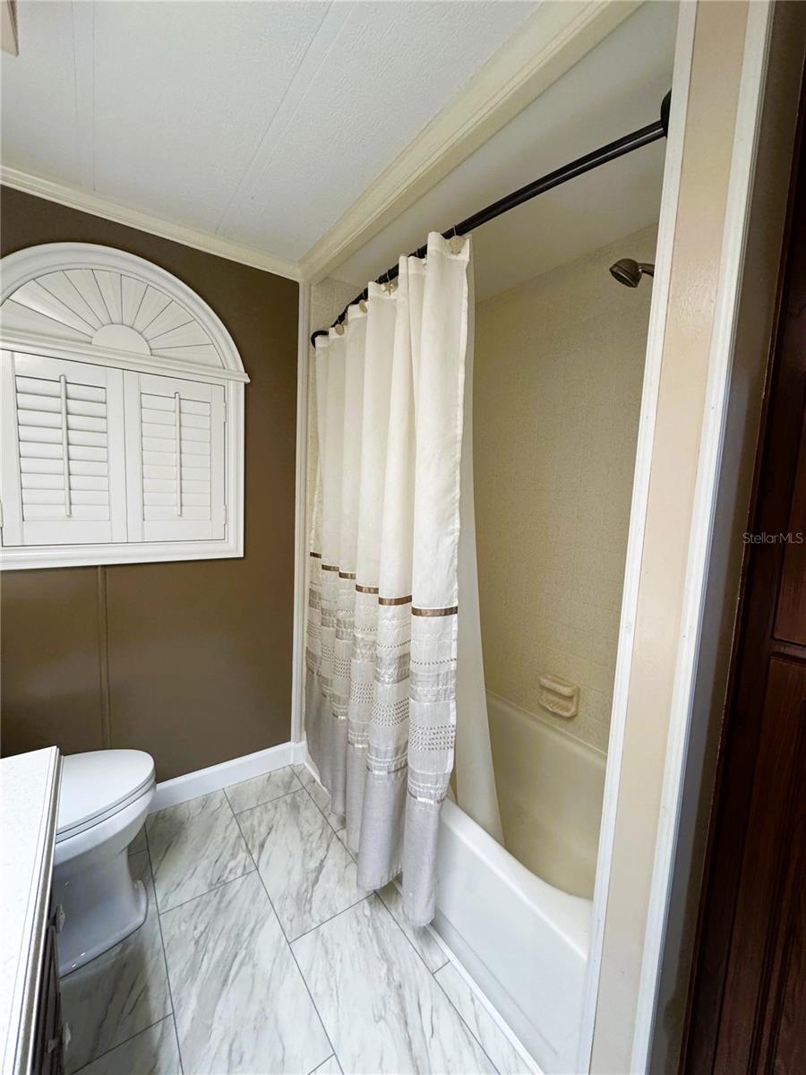 HAWTHORNE AT LEESBURG A COOP - Residential