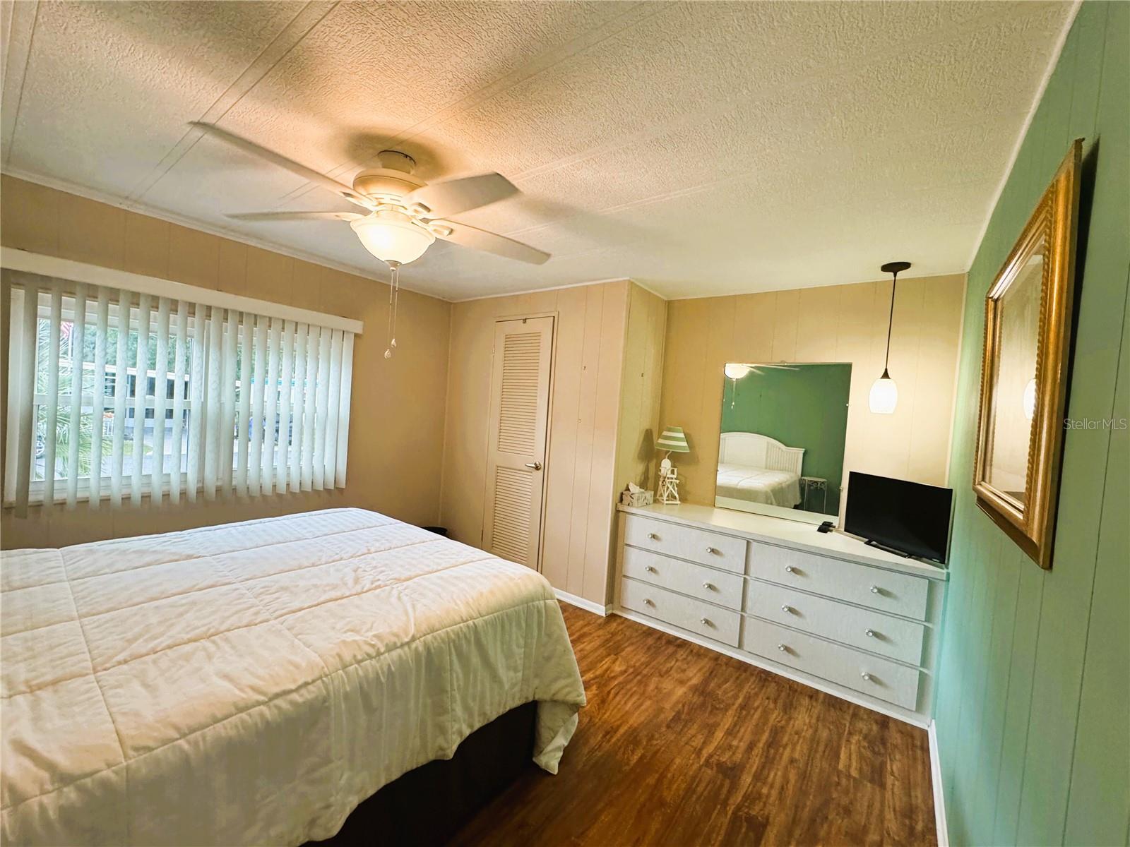 HAWTHORNE AT LEESBURG A COOP - Residential