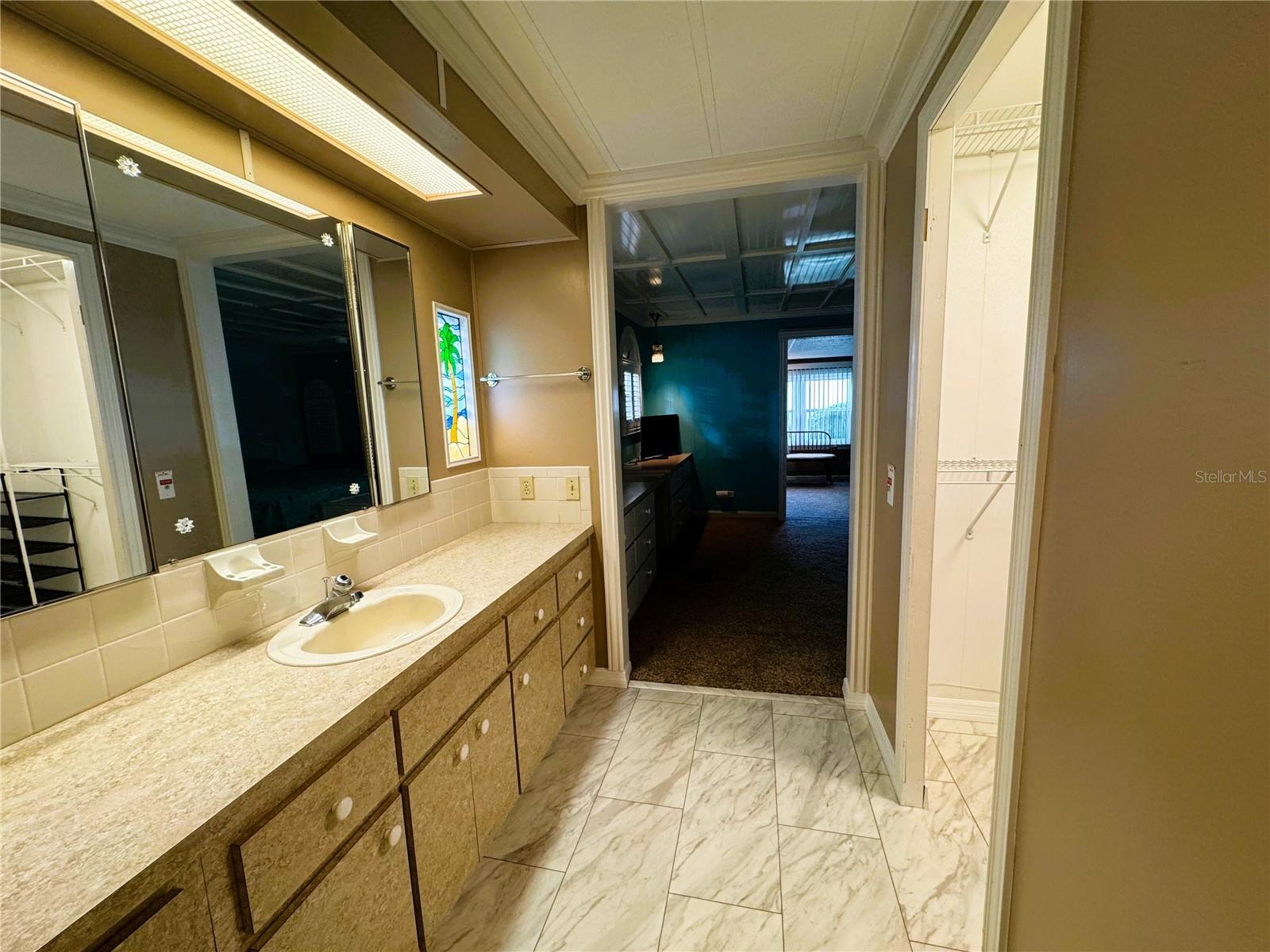 HAWTHORNE AT LEESBURG A COOP - Residential