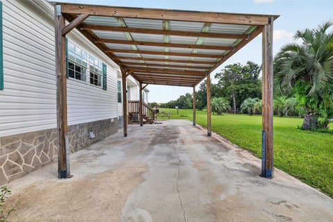Tiny photo for 12040 SE 94th Court, Belleview, FL 34420 (MLS # G5118006)
