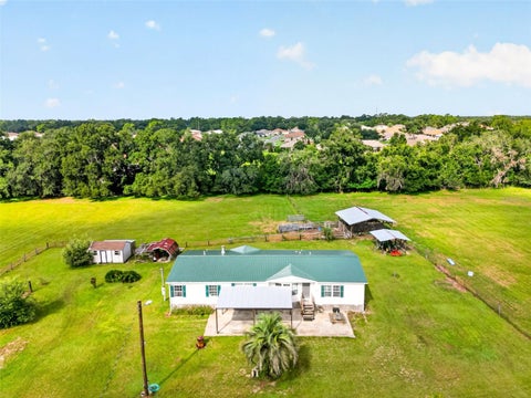 Tiny photo for 12040 SE 94th Court, Belleview, FL 34420 (MLS # G5118006)