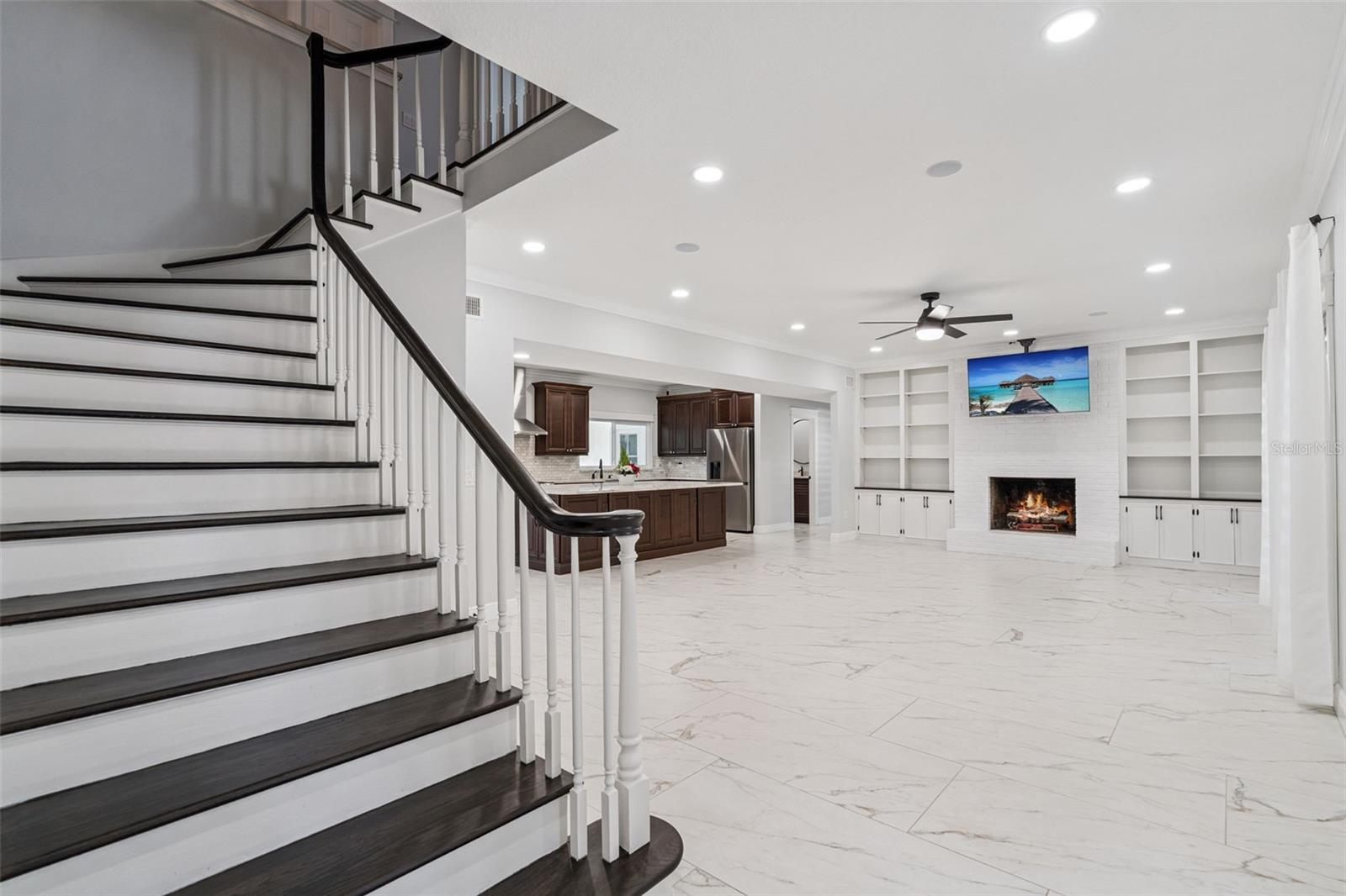 SANFORDS SUBSTANTIAL FARMS - Residential