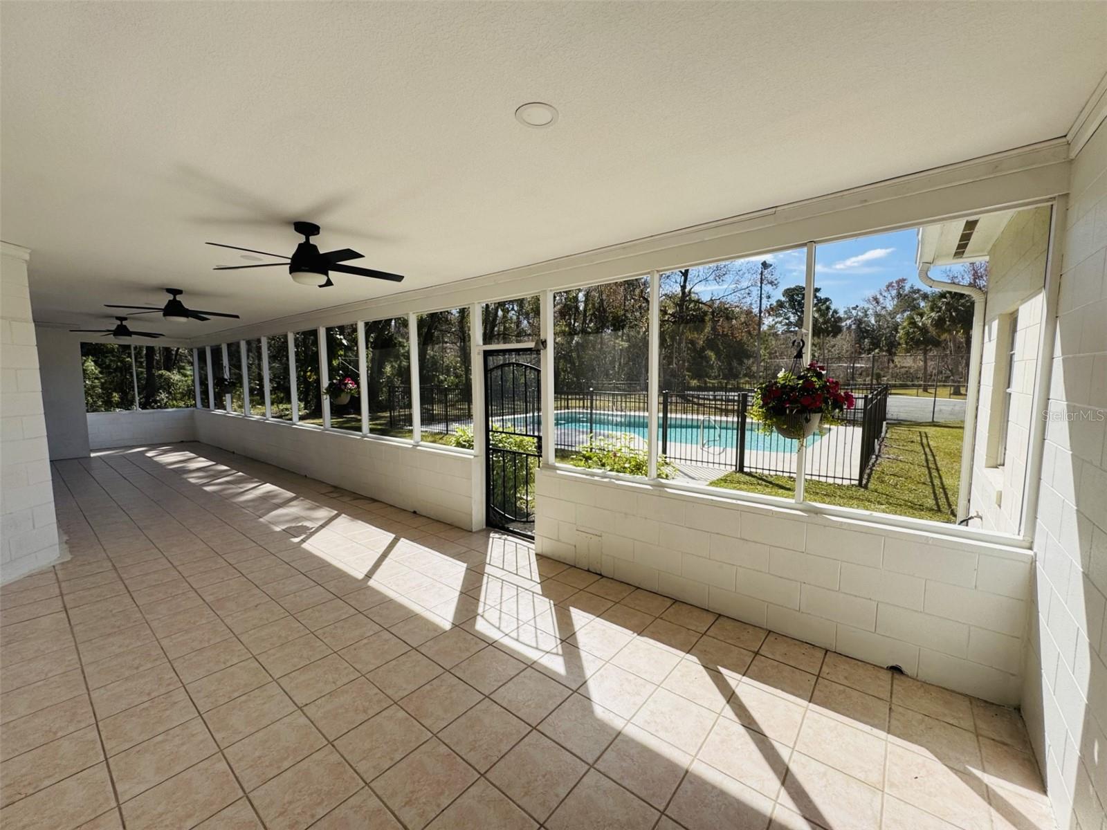 SANFORDS SUBSTANTIAL FARMS - Residential