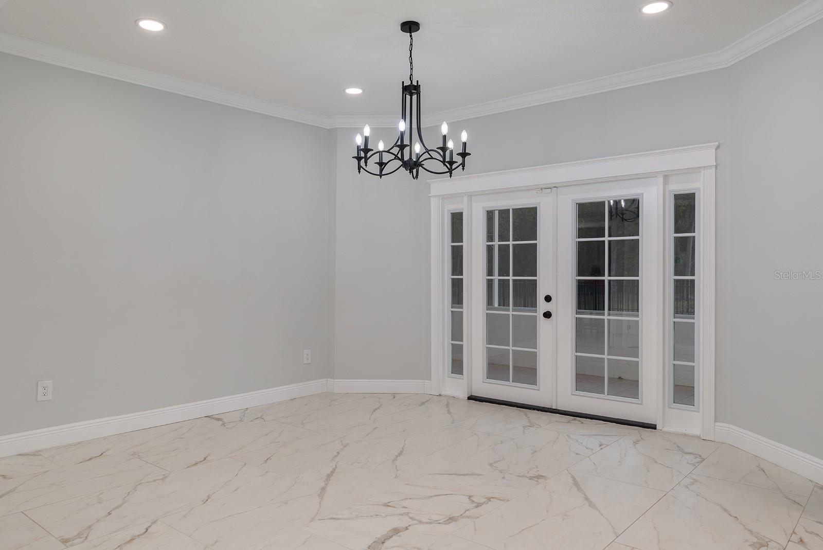 SANFORDS SUBSTANTIAL FARMS - Residential