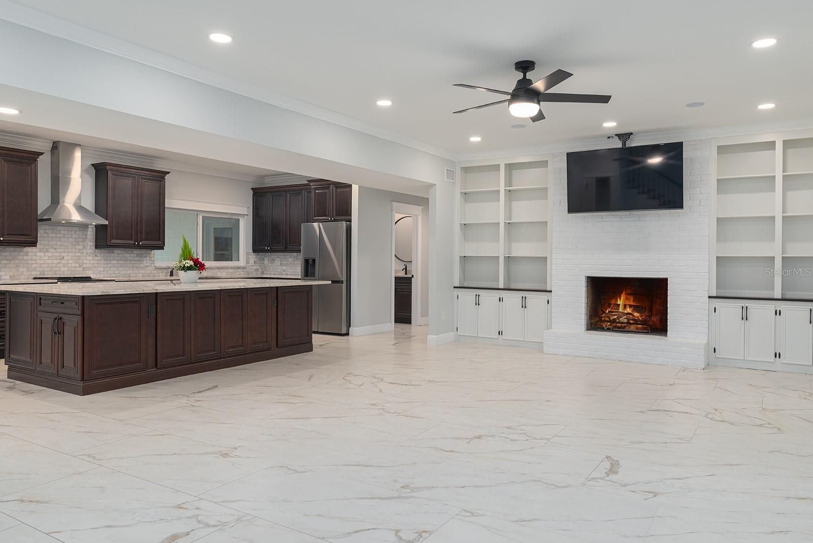 SANFORDS SUBSTANTIAL FARMS - Residential