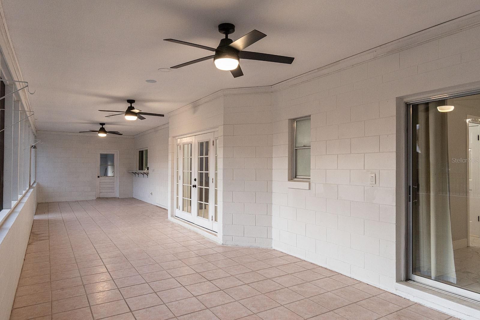 SANFORDS SUBSTANTIAL FARMS - Residential